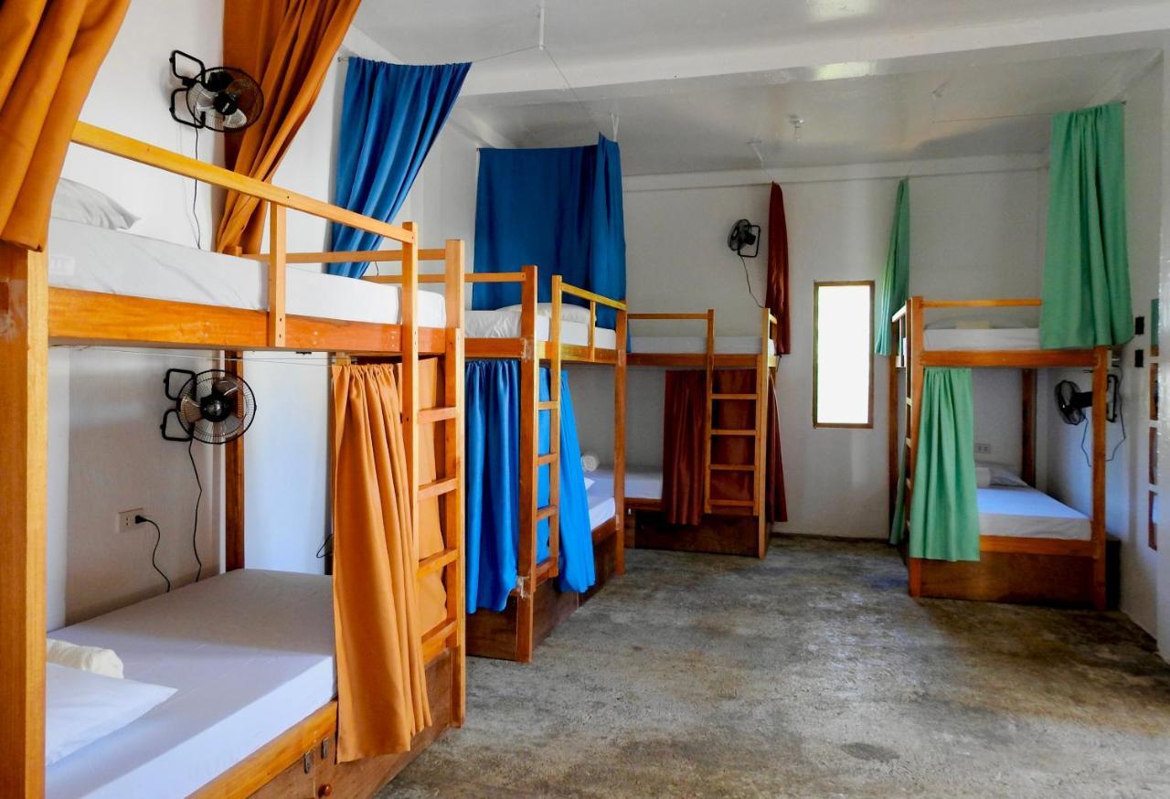 Three Little Birds Surf Hostel ゼネラル・ルナ エクステリア 写真